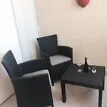 Residenza Dama 3* 리카디