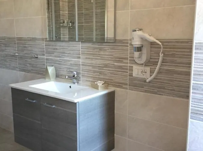 Residenza Dama 住宿加早餐酒店 里卡迪